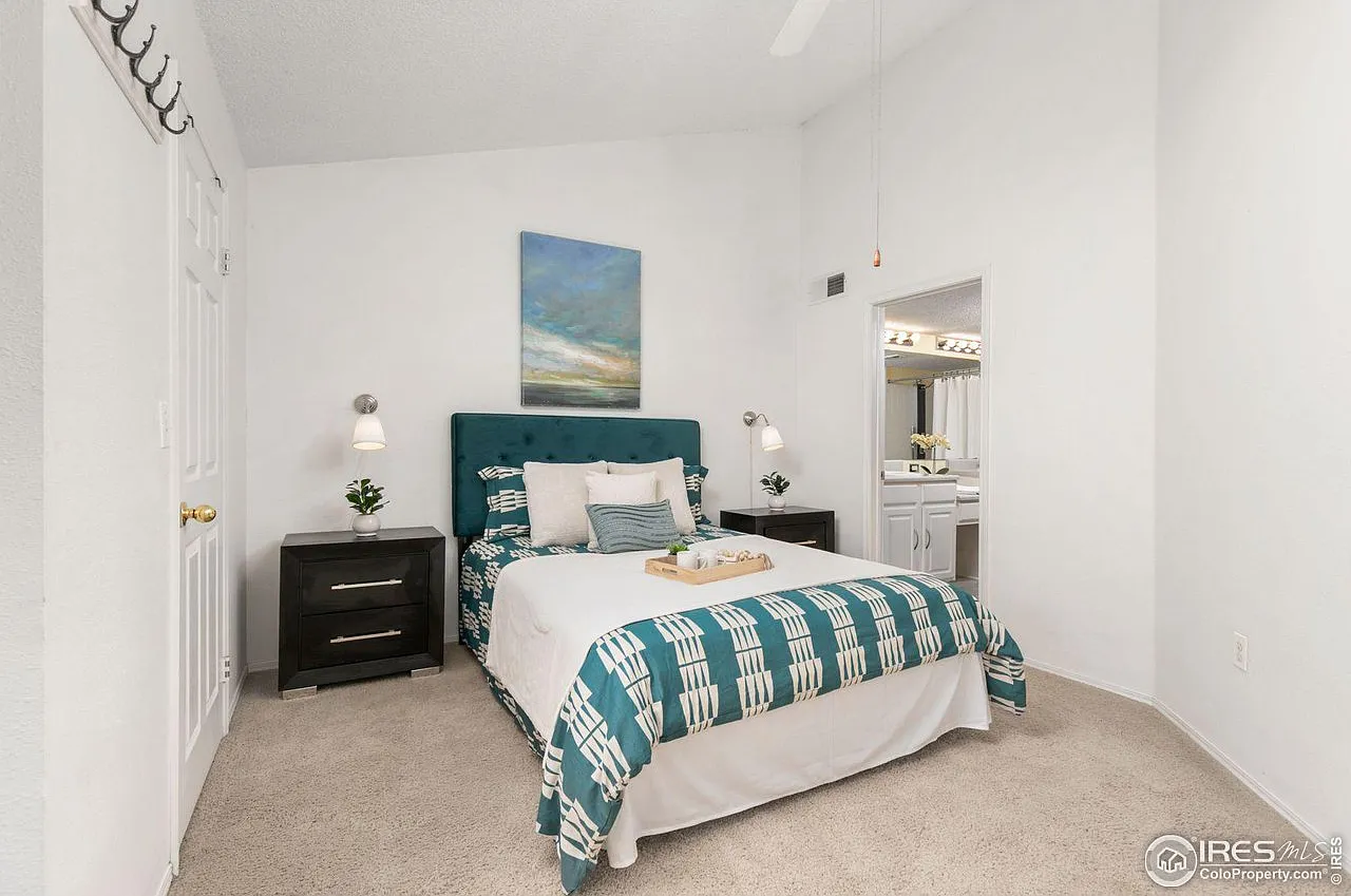 2 bed, 1224 sqft, $2,399 — Photo 4