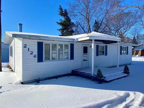 2126 Tomlinson Rd, Caro, MI 48723