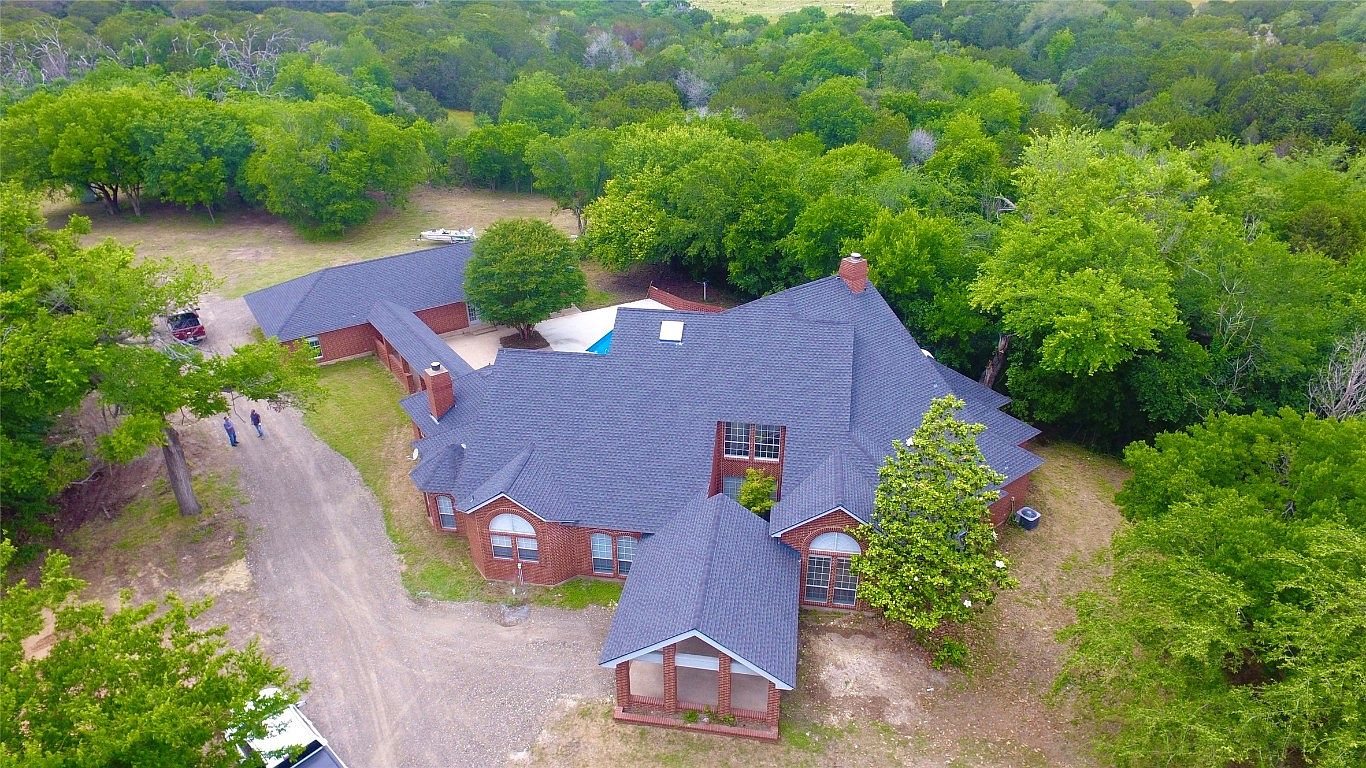 800 Live Oak Ct, Cleburne, TX 76033 Zillow