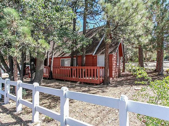 5th image of 299 Leonard Ln
