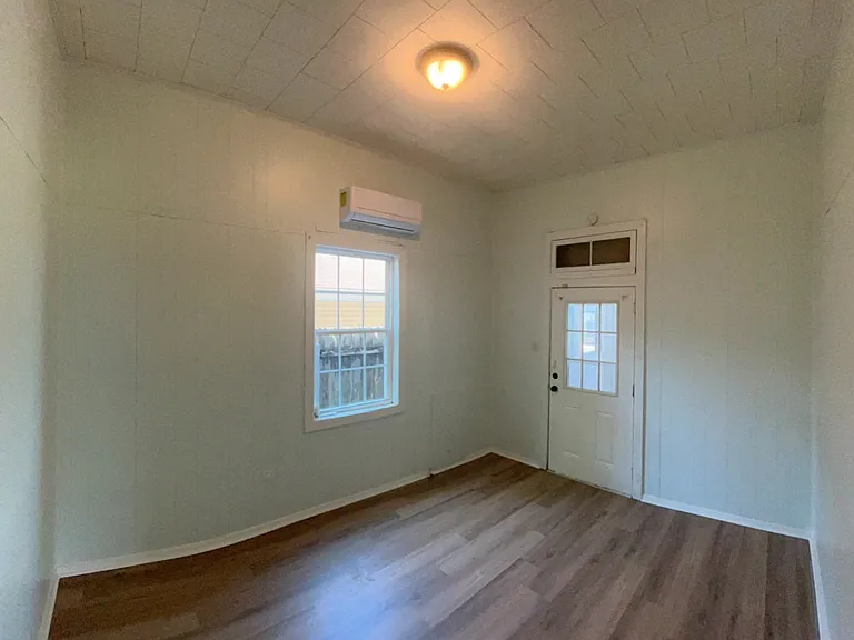 810 President St — Photo 6