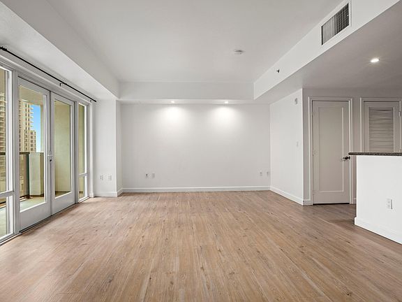 3rd image of 875 G St Unit 601