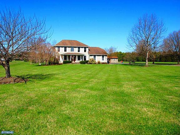 2nd image of 114 Connemara Ct