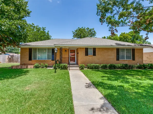 821 Branch Dr, Garland, TX 75041