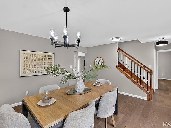 5th image of 33 Timber Ridge Dr
