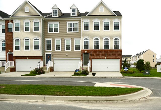 1st image of 20905 Brunswick Ln #532
