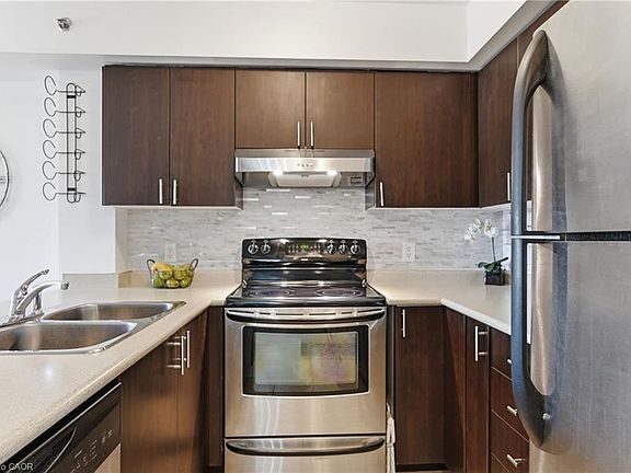 5th image of 3060 Rotary Way Unit 303