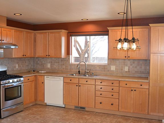 2nd image of 705 Kathy Ave
