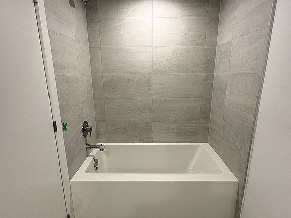 5th image of 28 Eastern Ave #632