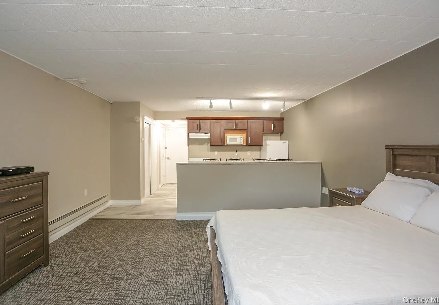 Studio, 1.0 bath, 450 sqft, $1,800 — Photo 4