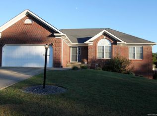 4358 Country View Dr, Floyds Knobs, IN 47119