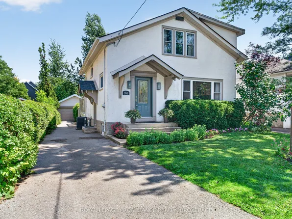 265 College St, Kingston, ON K7L 4M1