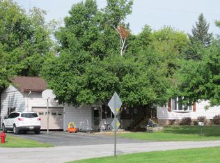 300 Beech St, Kawkawlin, MI 48631