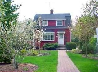 722 E Chicago Ave, Naperville, IL