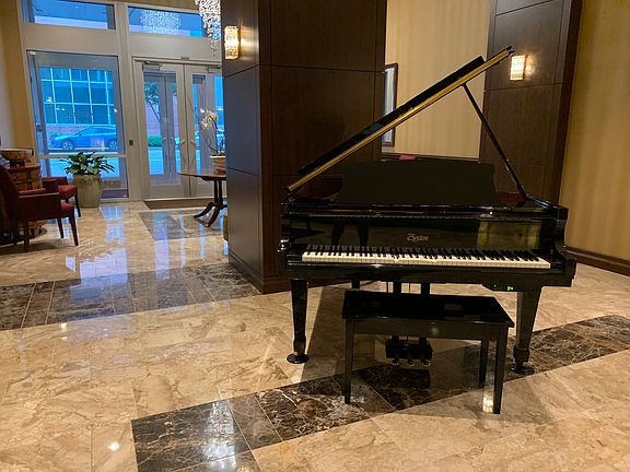 Private entrance to lobby.