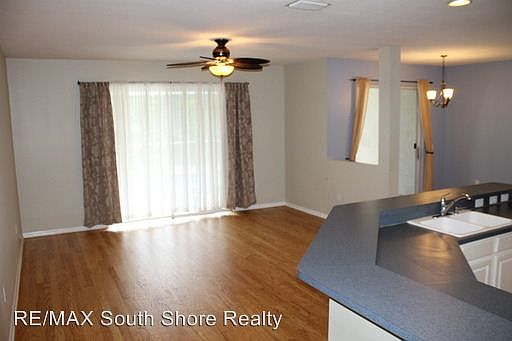 3rd image of 2109 Fawn Meadow Dr