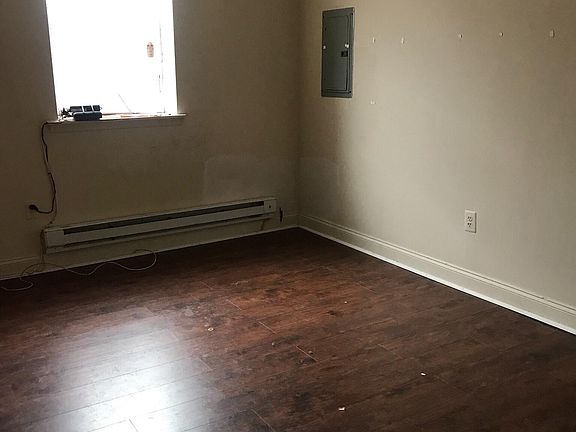 3rd image of 5849 Market St #000001