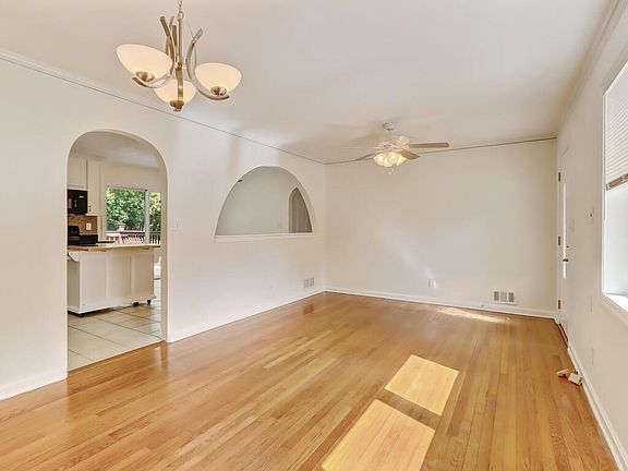 3rd image of 2208 Fellowship Ct