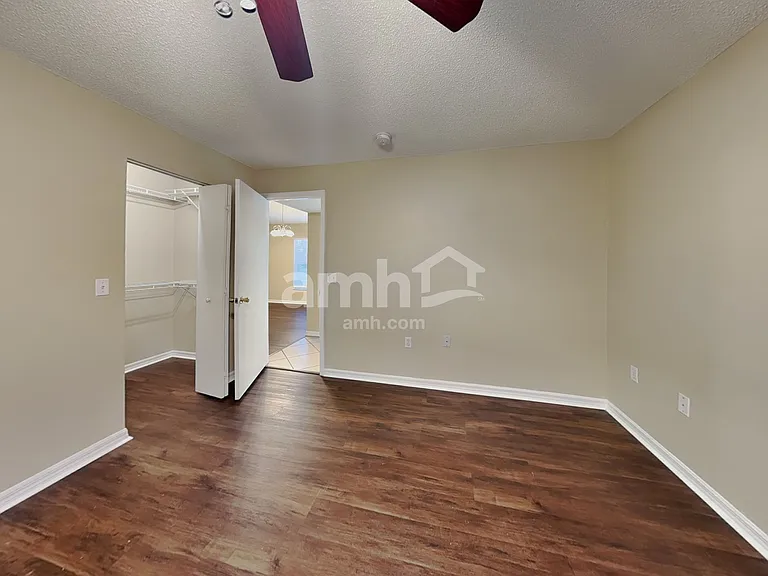 7831 Chadwick Dr — Photo 11