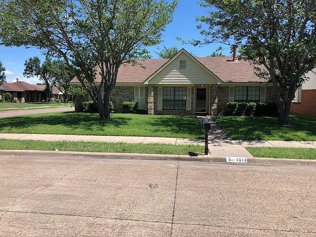 1st image of 1013 Morrison Dr