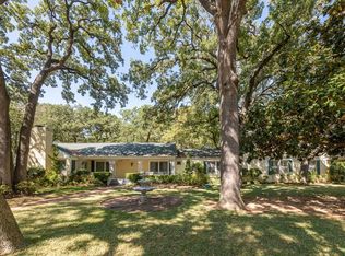 1605 W 2nd St, Arlington, TX 76013