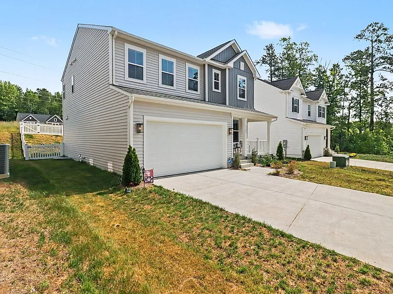 7123 Braxton Ct — Photo 2