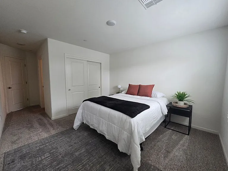 9722 Packwood Dr — Photo 2