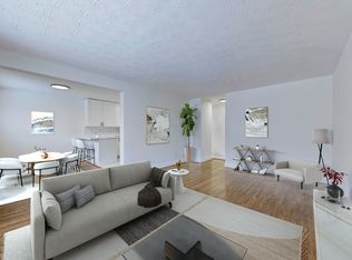 35 Swordbill Dr, Toronto, ON M9A4V3