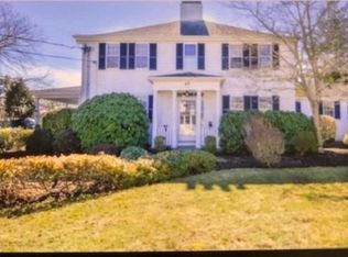 47 Main St APT B, Falmouth, MA 02540