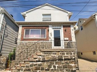 315 3rd St, Fairview, NJ 07022
