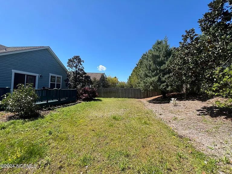 1211 Daisy Ct — Photo 30
