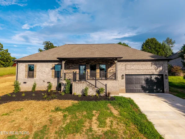 2440 Whisper Creek Dr, Friendsville, TN 37737