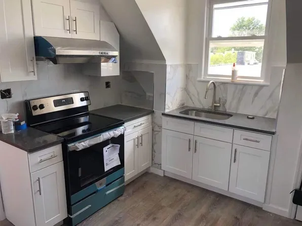 74 West 7th Street image 1 of 20