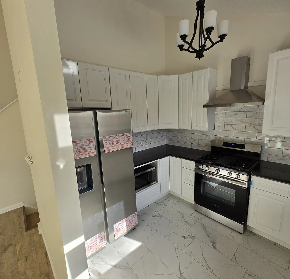 4 bed, 1215 sqft, $2,950 — Photo 4