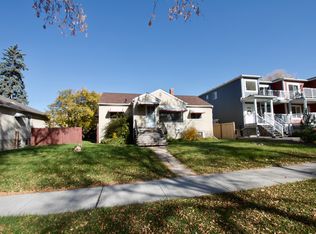 10922 75th Ave NW, Edmonton, AB