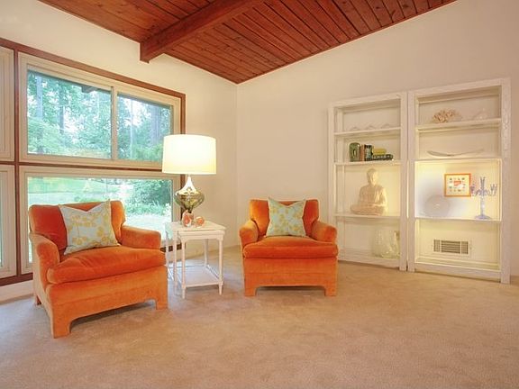 5th image of 3451 Lori Ln
