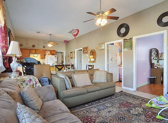 2nd image of 2122 Terpsichore St