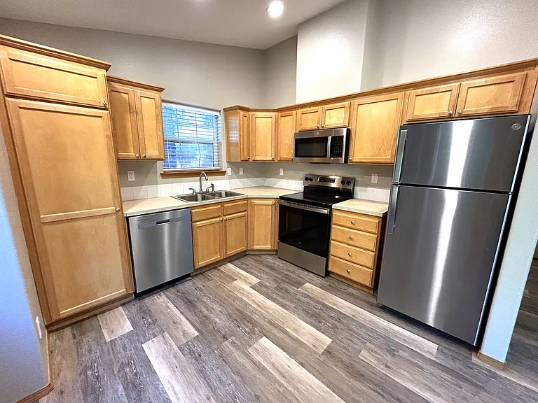 14198 SE Filbert Creek Dr — Photo 4