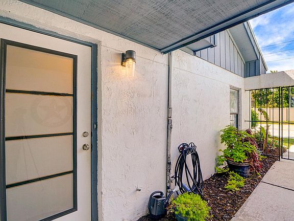 2nd image of 1244 Wonderwood Dr