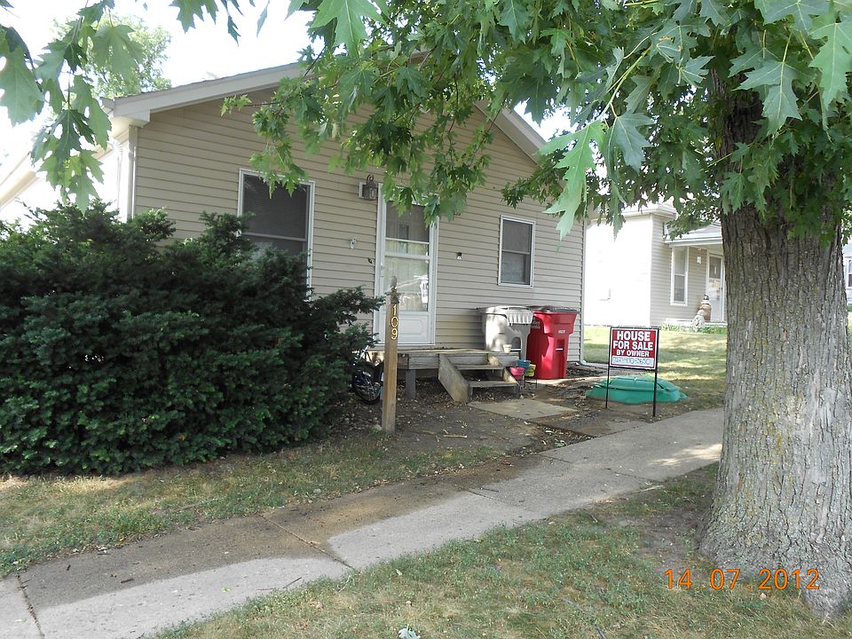 1st image of 109 E Main St