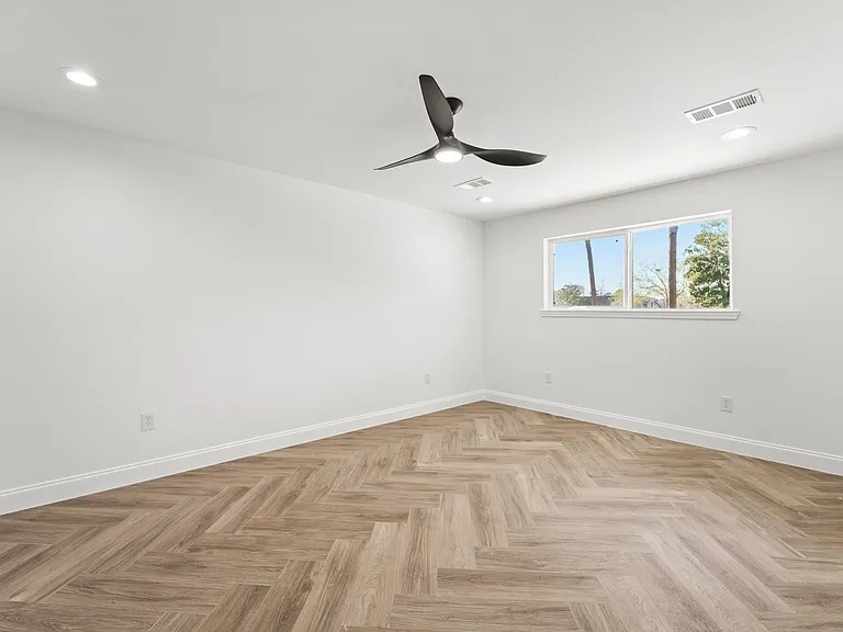 10722 Lynbrook Dr — Photo 17