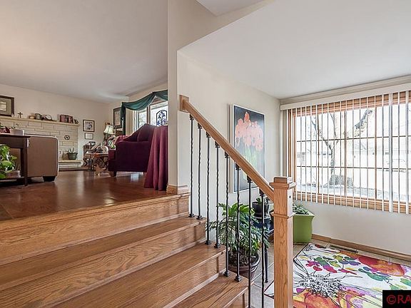3rd image of 1110 Woodland Ave