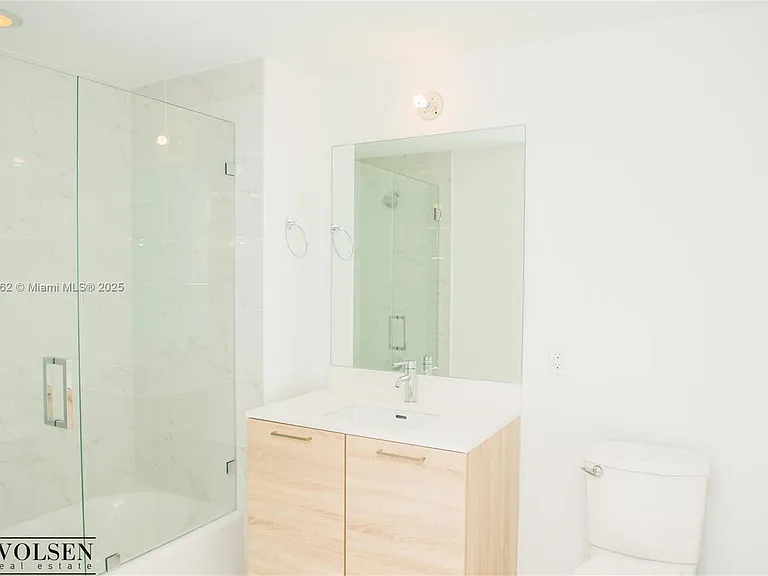 16385 Biscayne Blvd #2615 — Photo 24