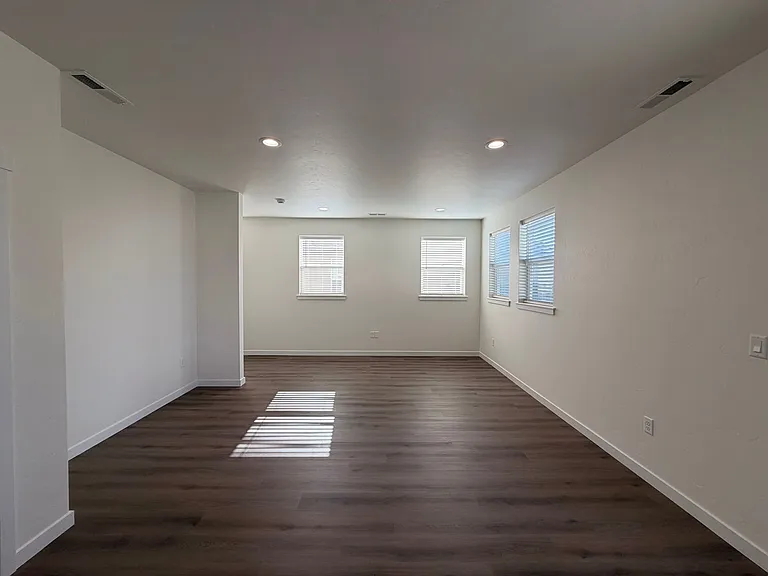 3495 Stardust St — Photo 3