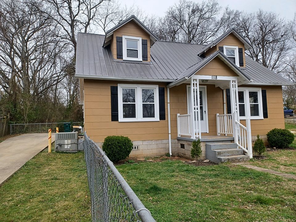 front view (has very large attic for storage, not a second floor)