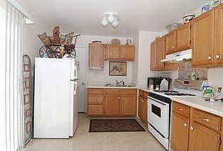 5th image of 3335 Winhaven Dr