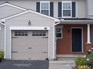200 Horseshoe Loop, Mountville, PA 17554
