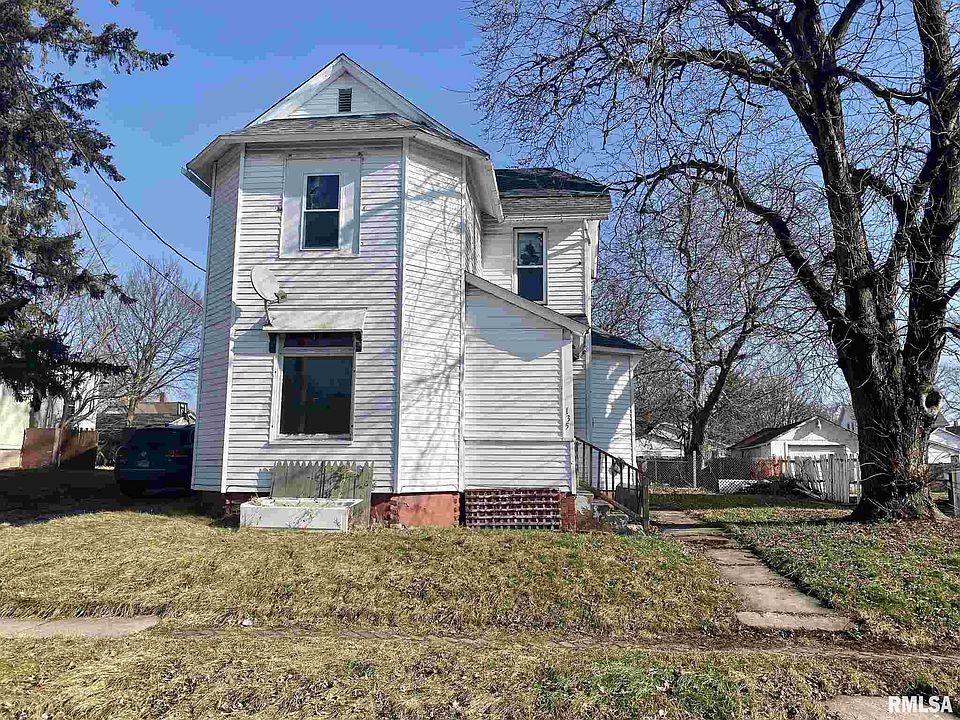 1st image of 135 Lincoln St