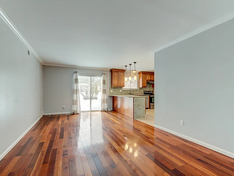 15481 Duxbury Way — Photo 14