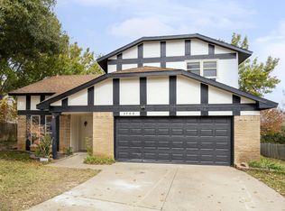 3709 Ravenhill Ln, Arlington, TX 76016